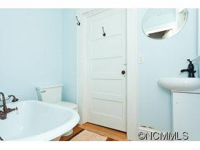 54 Madeline Avenue - Photo 17