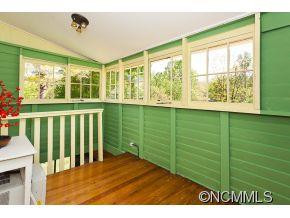 54 Madeline Avenue - Photo 18
