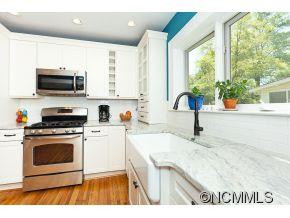 54 Madeline Avenue - Photo 9