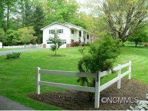 130 W. Laurel Lane - Photo 2