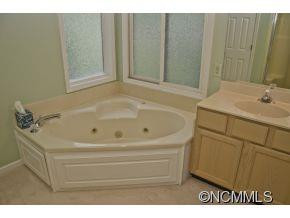 64 Park Avenue - Photo 16
