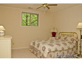 64 Park Avenue - Photo 20