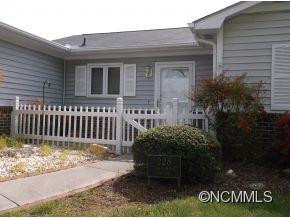 228 DARTCREST - Photo 2