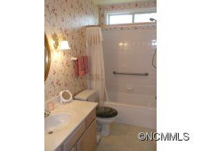 228 DARTCREST - Photo 9