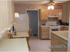 228 DARTCREST - Photo 10
