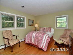 6 MOUNTAINBROOK ROAD - Photo 11