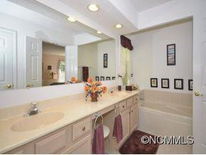 18 TALL PINES ROAD - Photo 14