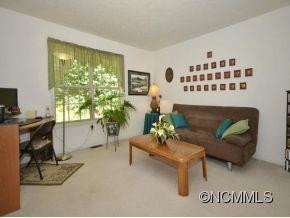 18 TALL PINES ROAD - Photo 15