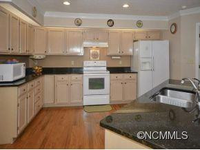 18 TALL PINES ROAD - Photo 8