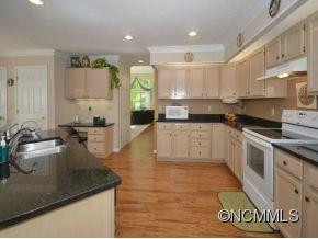 18 TALL PINES ROAD - Photo 9