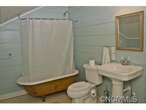  - Photo 11