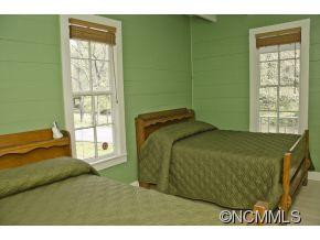  - Photo 9