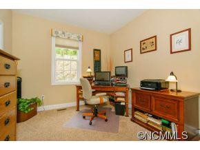 40 Charles Marlowe Drive - Photo 17