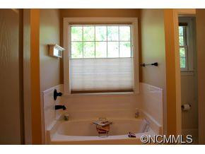 930 Woodvine Road - Photo 8