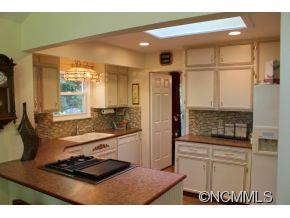 100 Floral Drive - Photo 5