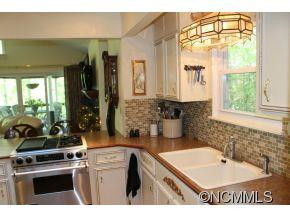 100 Floral Drive - Photo 6