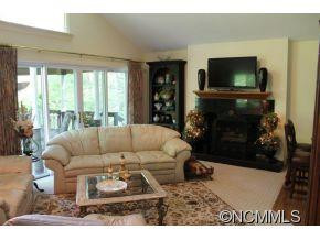 100 Floral Drive - Photo 9