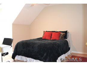 311 Secretariat Lane - Photo 10