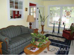 320 REGAL ST - Photo 12