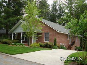 320 REGAL ST - Photo 18