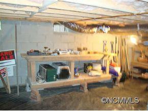 320 REGAL ST - Photo 23