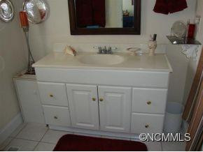 320 REGAL ST - Photo 10