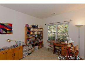 360 Highland Golf Drive - Photo 17