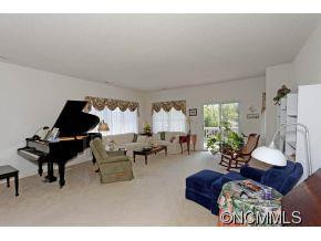 360 Highland Golf Drive - Photo 3