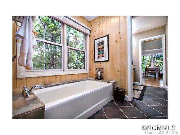 108 Riverview Court - Photo 12