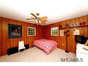 221 West Poplar Drive - Photo 18