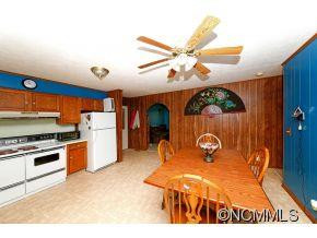 221 West Poplar Drive - Photo 6