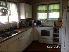 184 Carroll Avenue - Photo 10