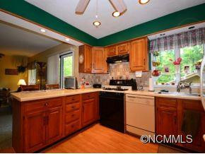 302 WATER OAK LANE - Photo 4