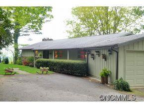 2 Crestwood Lane