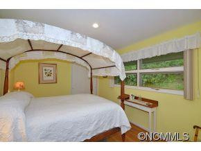 2 Crestwood Lane - Photo 11