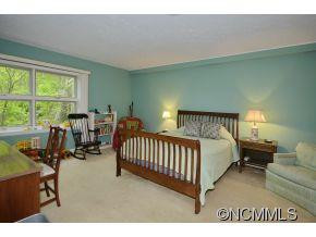 2 Crestwood Lane - Photo 12