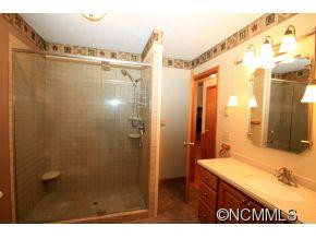 939 Mountain Lake Drive - Photo 14