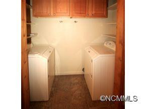 939 Mountain Lake Drive - Photo 15