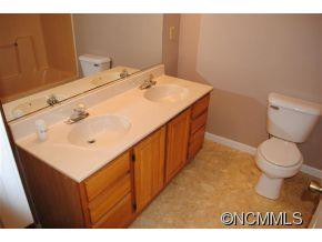 23 Pineview Drive - Photo 10