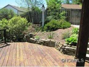 108 Village Greenway - Photo 12