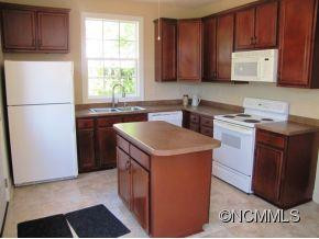 108 Village Greenway - Photo 4