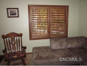 167 HAYWOOD KNOLLS DR - Photo 6