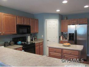 201 Yadkin - Photo 4
