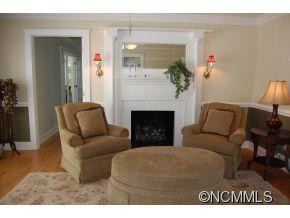 238 Hawthorn Drive - Photo 11