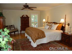 238 Hawthorn Drive - Photo 12