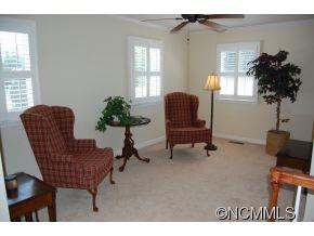 238 Hawthorn Drive - Photo 15