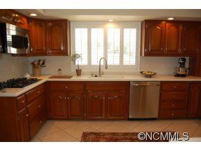 238 Hawthorn Drive - Photo 6