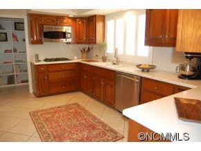 238 Hawthorn Drive - Photo 7