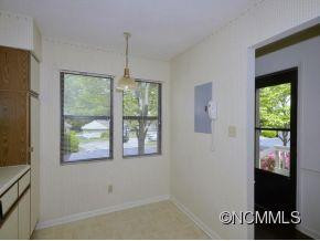 4303 ANGELUS CIRCLE - Photo 4