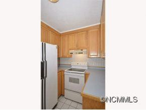 15 SPRINGSIDE DRIVE - Photo 5